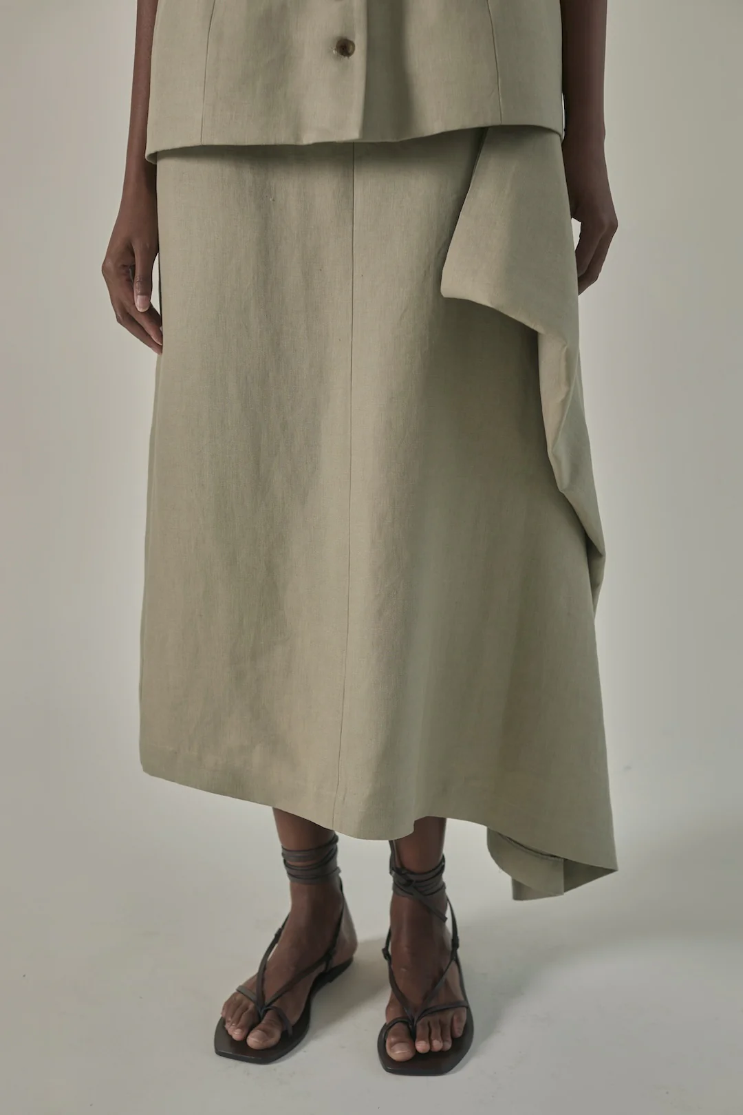 Augusta Skirt in Linen - Image 7