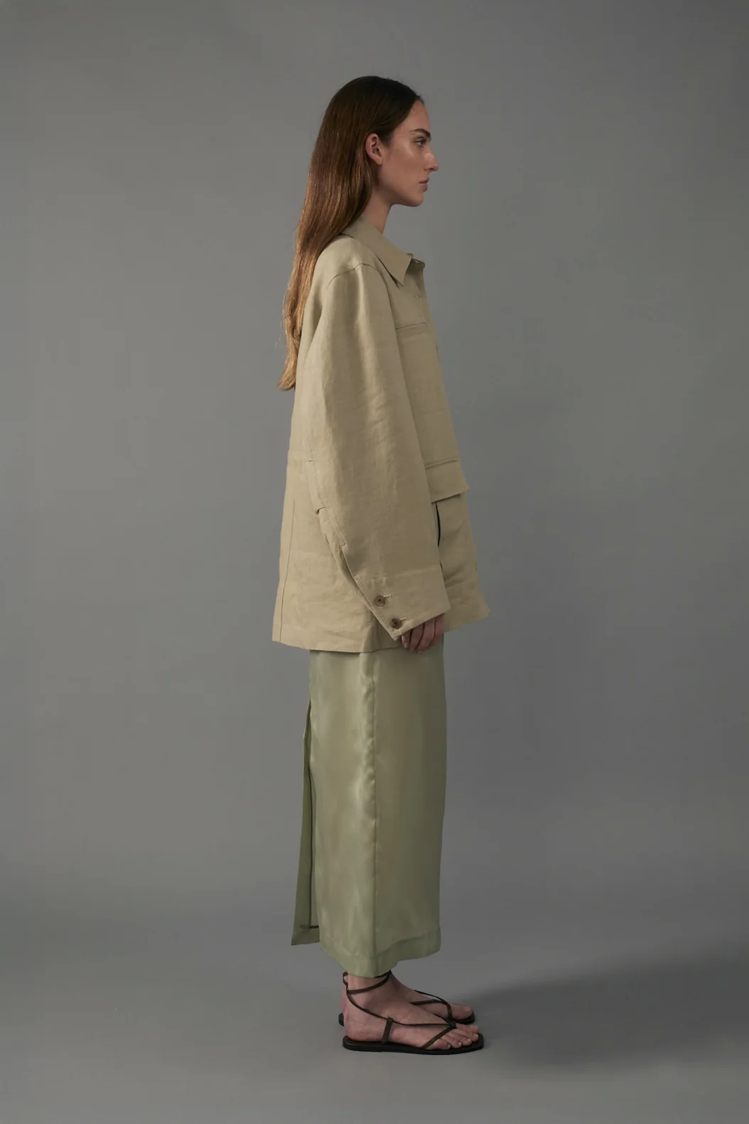 Barn Jacket in Linen - Image 4