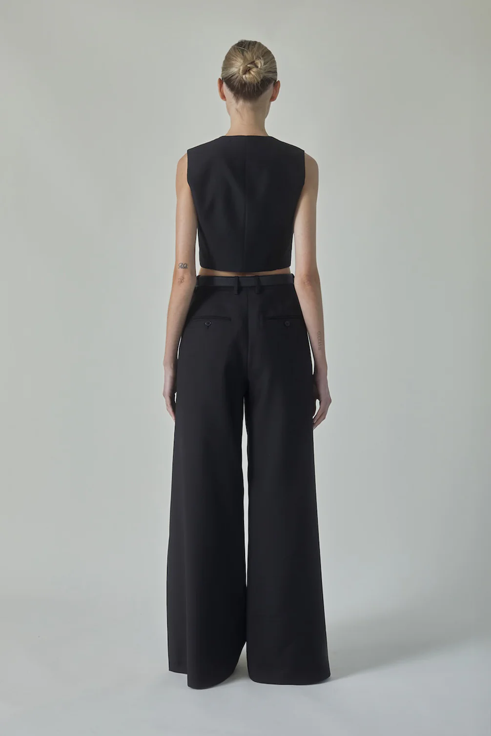 Danielle Top in Black - Image 4