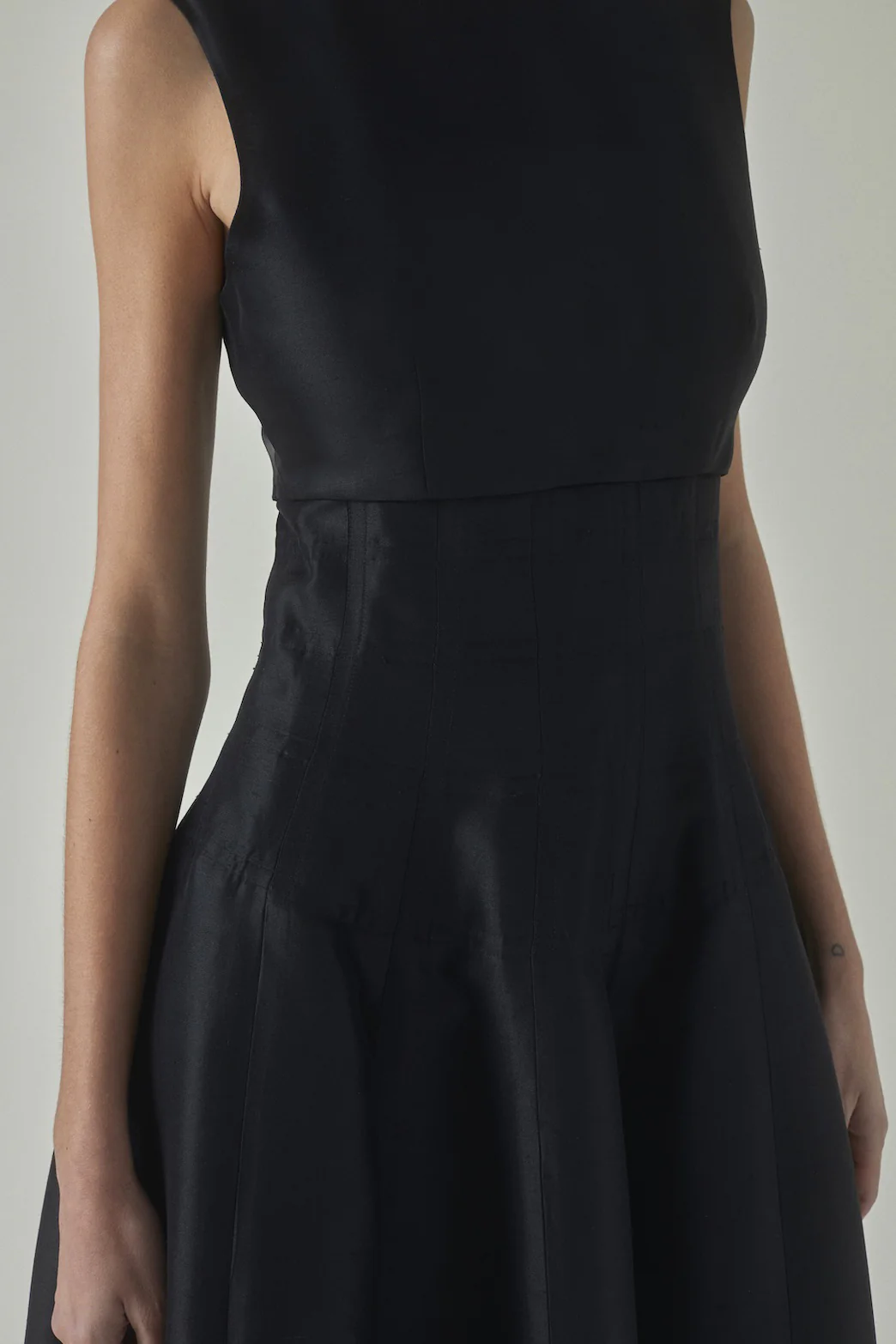 Estefania Dress - Image 3