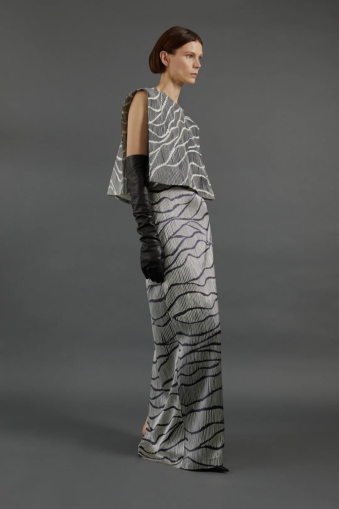 Ivanna Skirt in Linear Print - Image 4