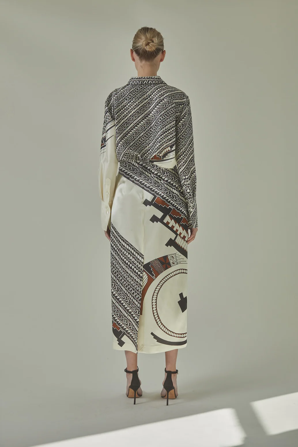 Lexi Skirt in A. Jurado Print - Image 4