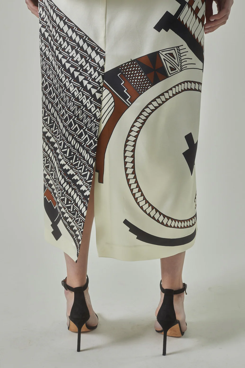 Lexi Skirt in A. Jurado Print - Image 6