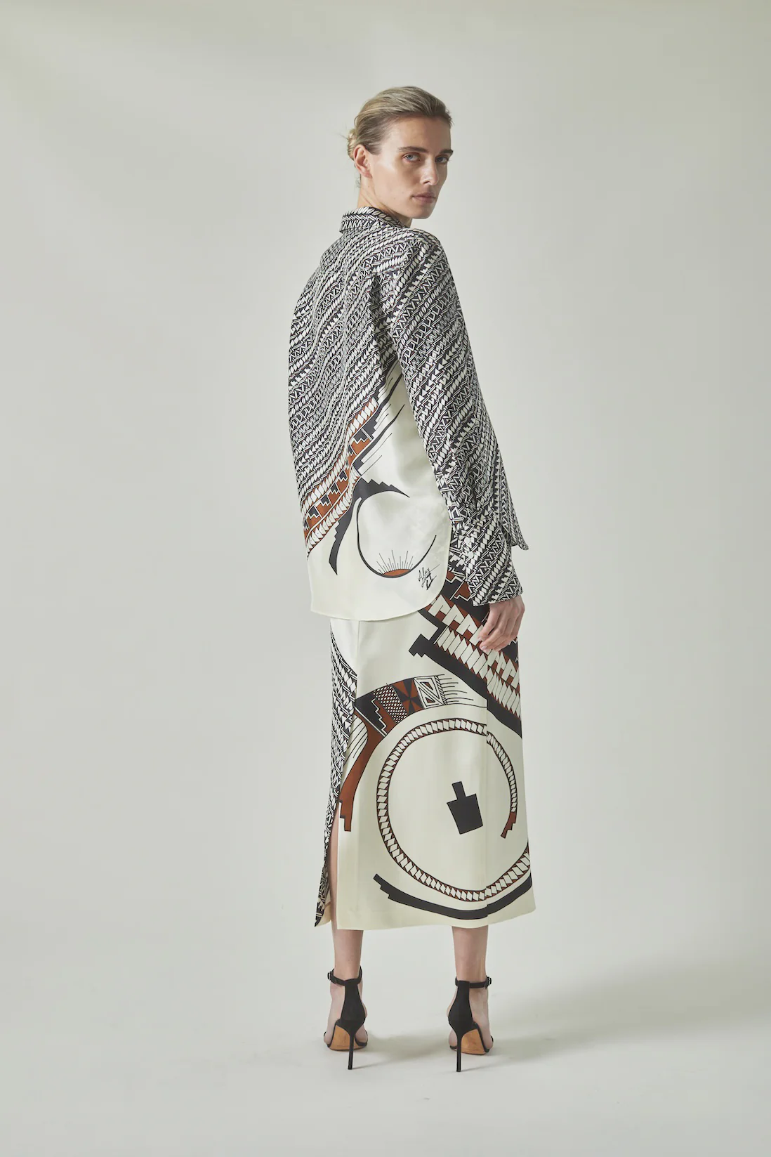 Lexi Skirt in A. Jurado Print - Image 8