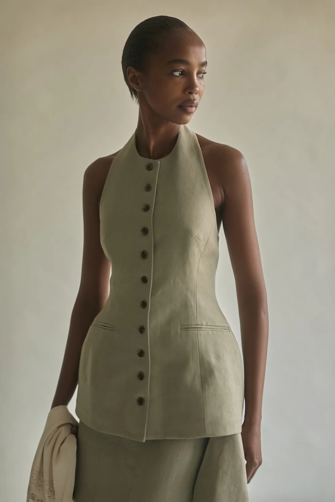 Lupita Top in Linen - Image 9