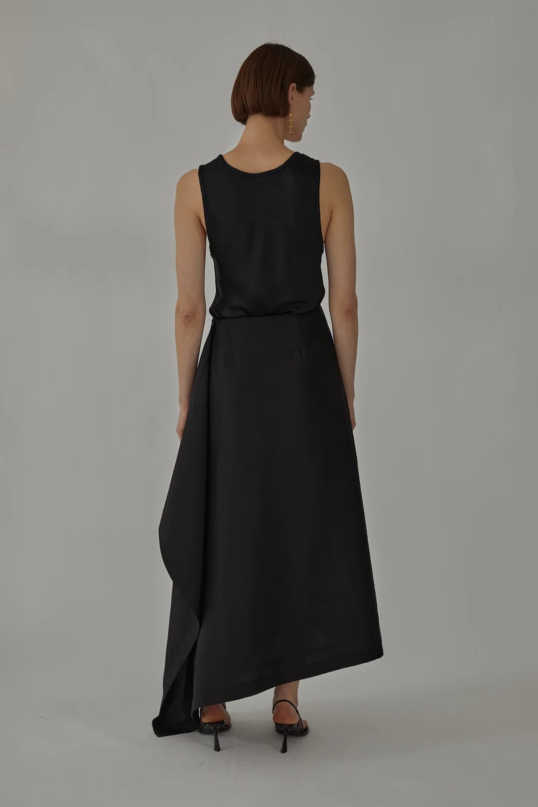 Mel Skort in Black - Image 6