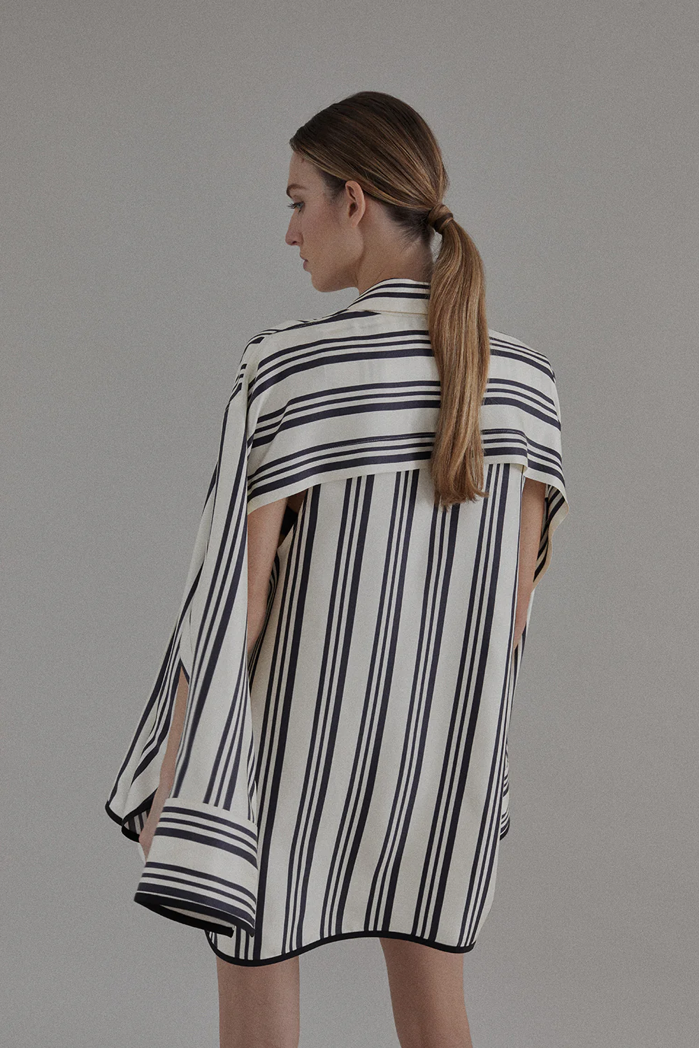 Vivi Shirt in Stripe - Image 7
